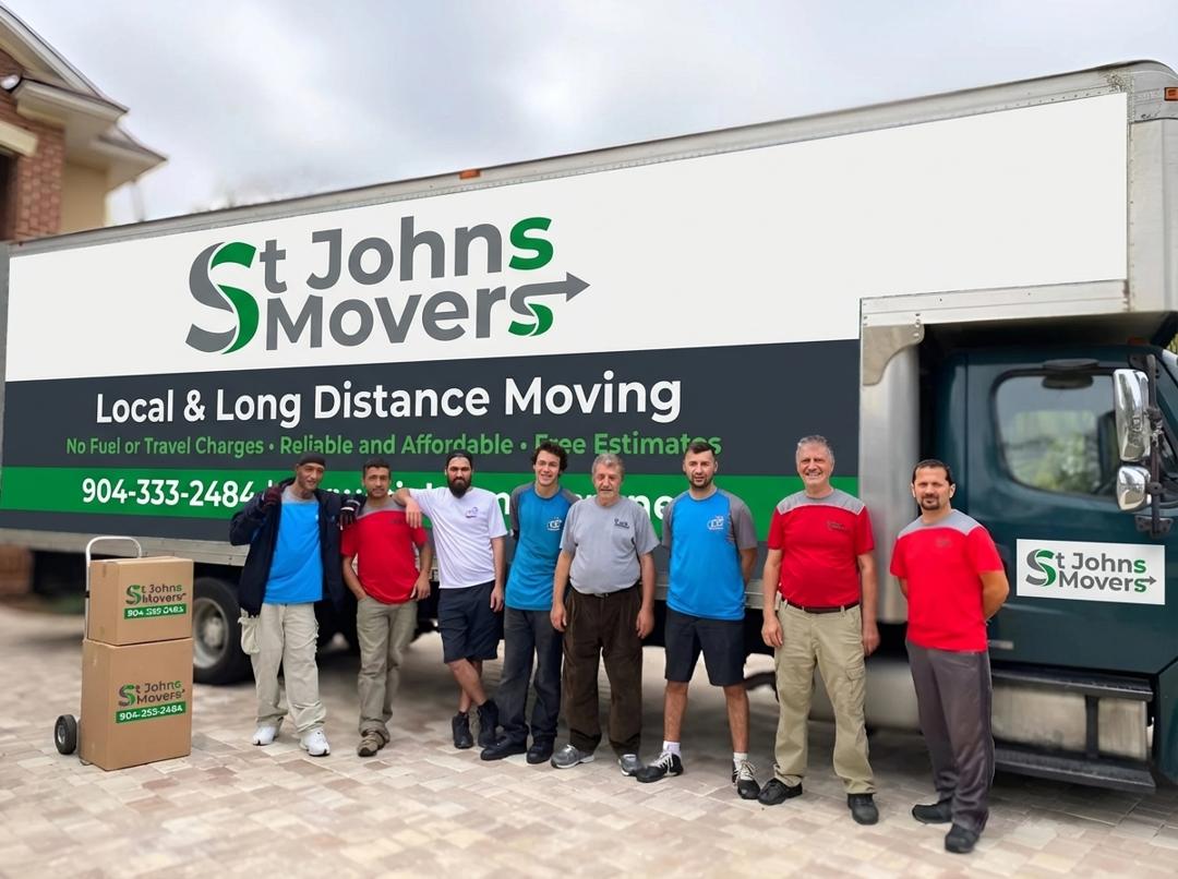 Moving truck parked safely in Neptune Beach neighborhood